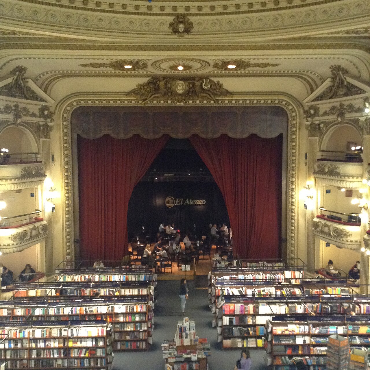 El Ateneo Grand Splendid. Photo by Rafaelamenoscal (CC BY-SA 4.0)